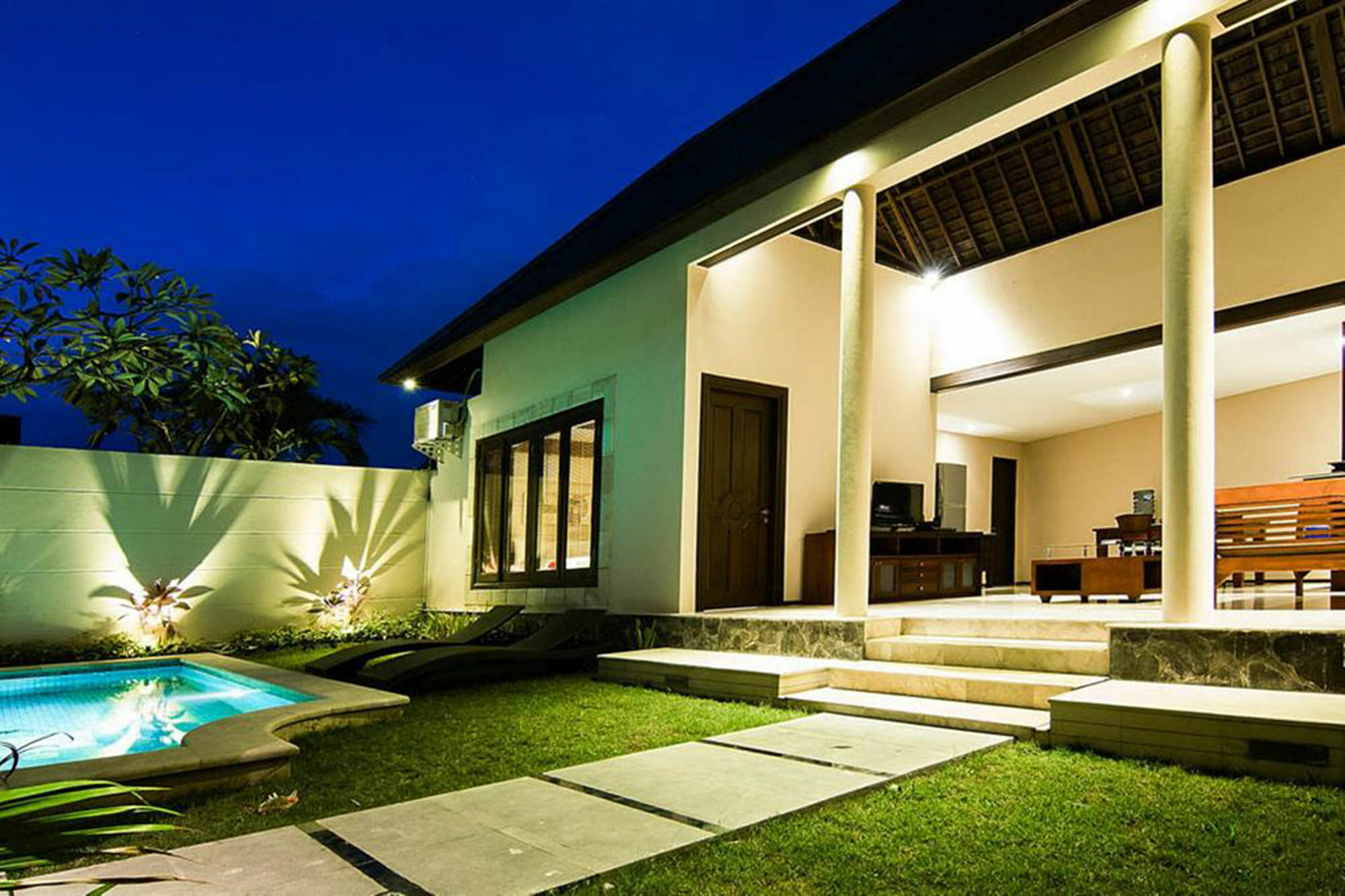 Garden Villa Bali Семиньяк Экстерьер фото